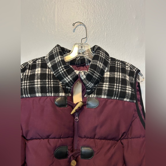 Ruff Hewn Burgundy Puffer Vest with Plaid Collar - Picture 6 of 9